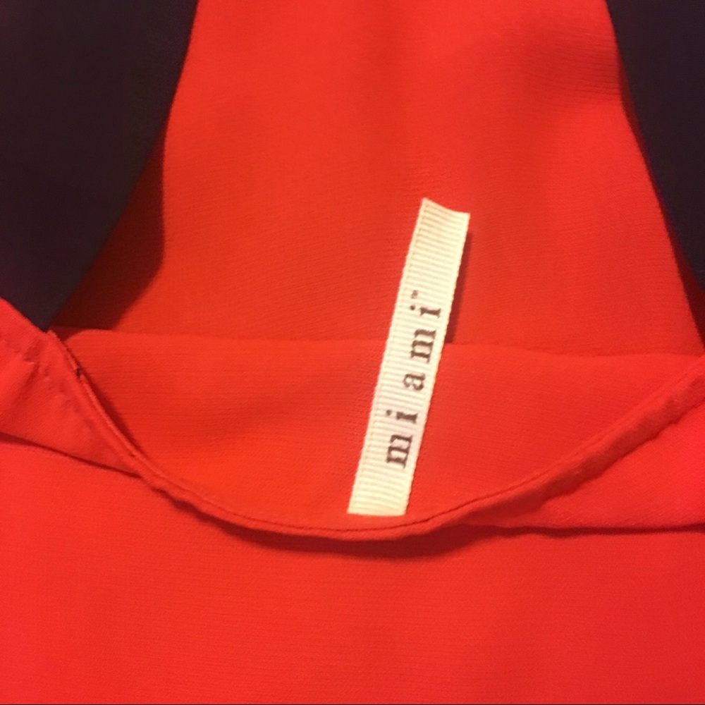 Red Sleeveless Blouse with Navy Straps - Picture 5 of 8